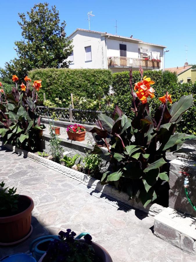 Casa Marina Villa Доноратико Екстериор снимка